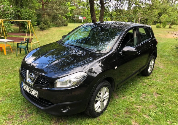 Nissan Qashqai cena 32900 przebieg: 305900, rok produkcji 2011 z Ostróda małe 79